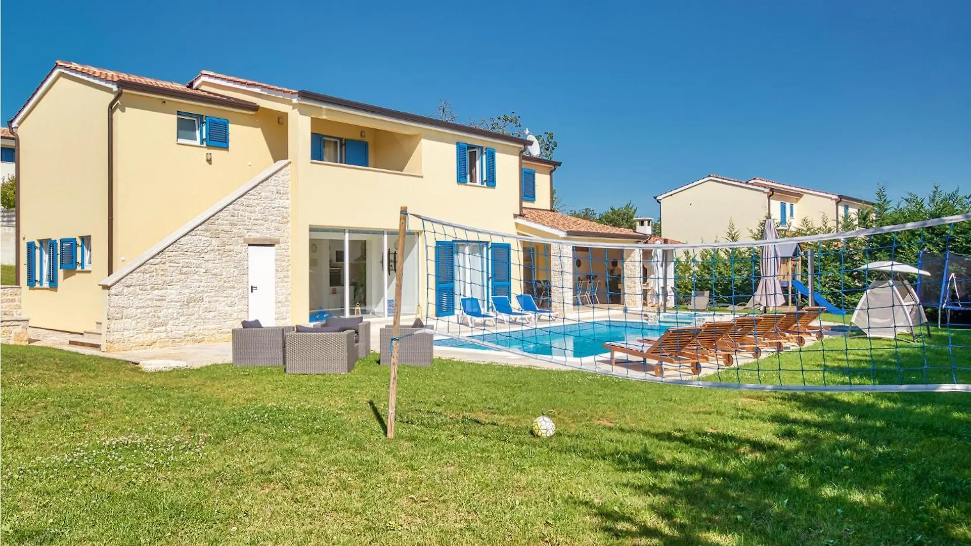Holiday home Amazing Home In Naselje Muzini With Wifi Tomisici